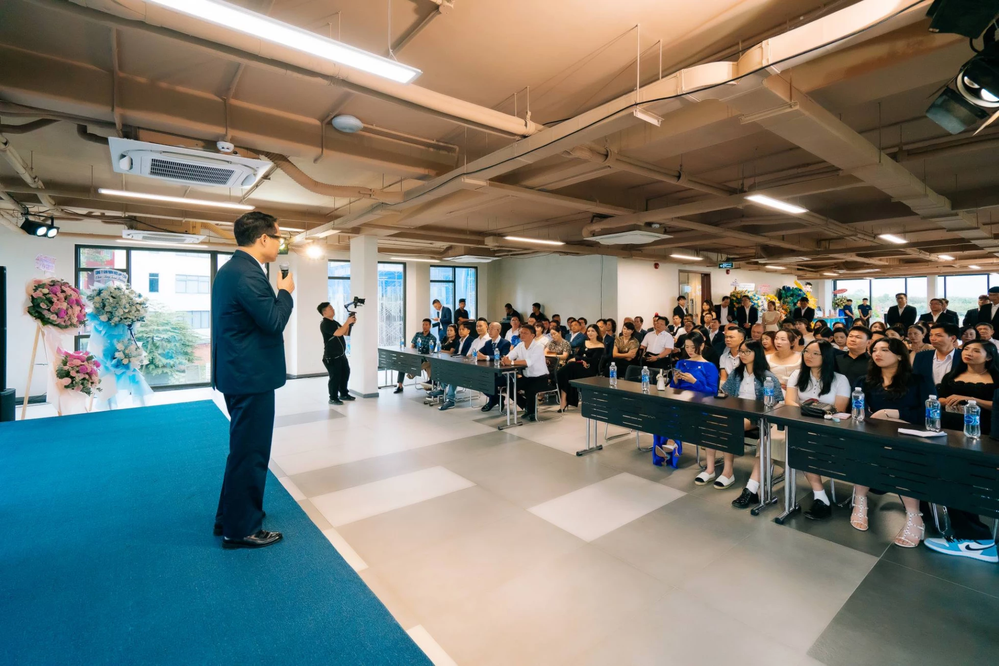 https://static.quochuyanhcorp.vn/17622/2024/Quốc/Apollo Haus/Album ảnh/Khánh thành/khanh-thanh-apollo-haus (78).jpg